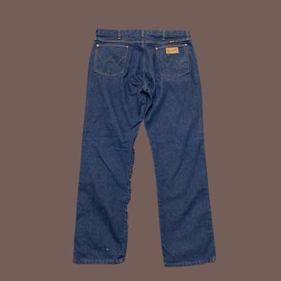 Vintage Wrangler USA-Made Relaxed Fit Denim Jeans – 38x32 - Picture 2 of 4